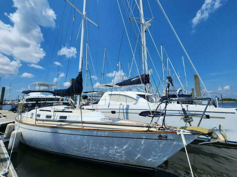 34' 1986 Tartan 34-2