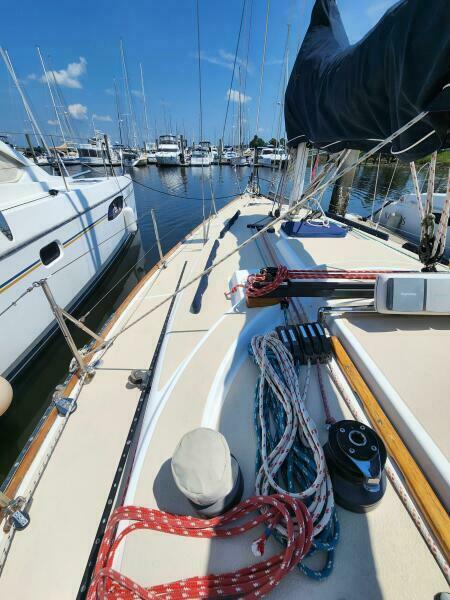 34' 1986 Tartan 34-2