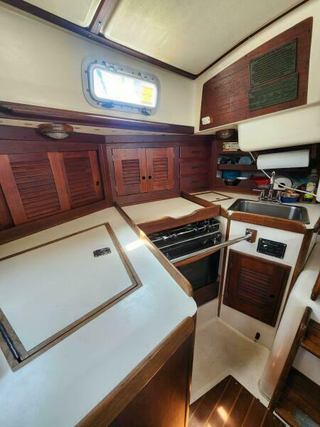 34' 1986 Tartan 34-2