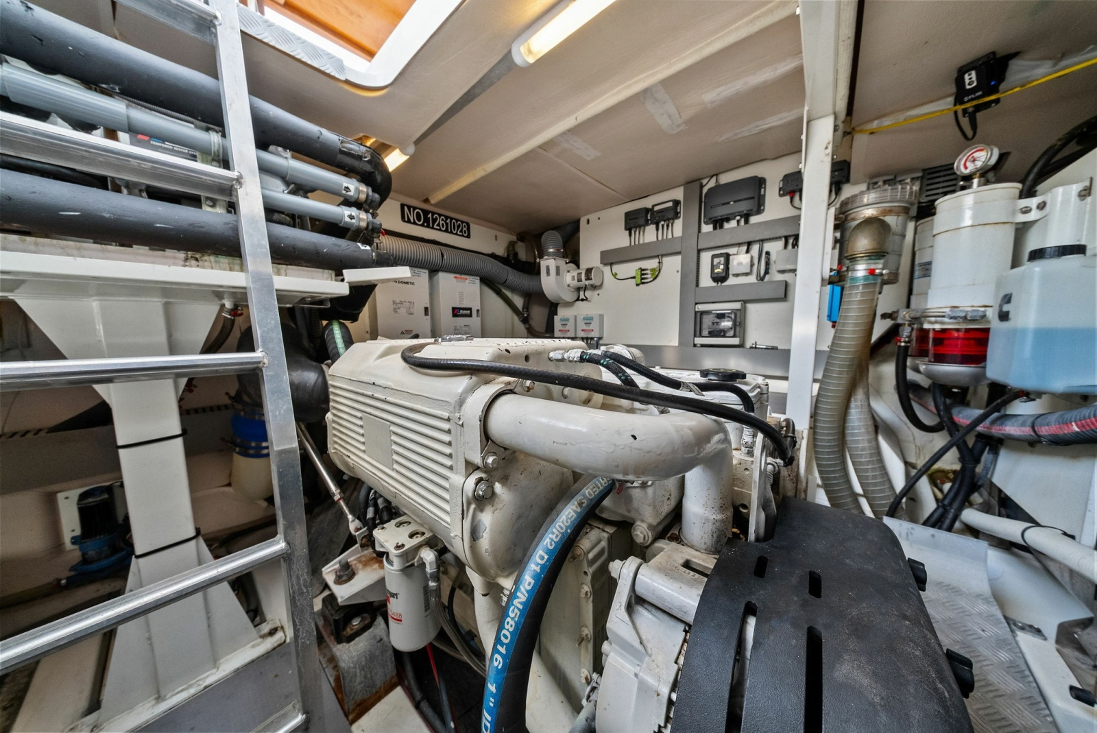 55' 2015 Prestige 550