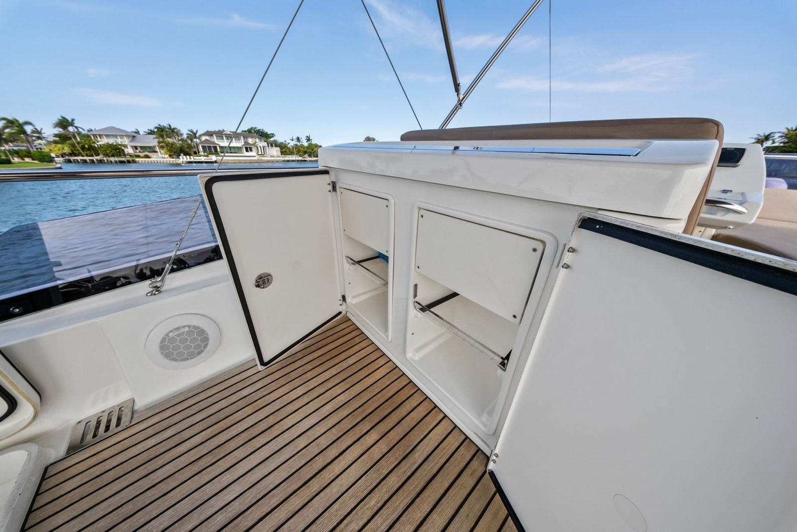 2015 Prestige 550 'Legacy'