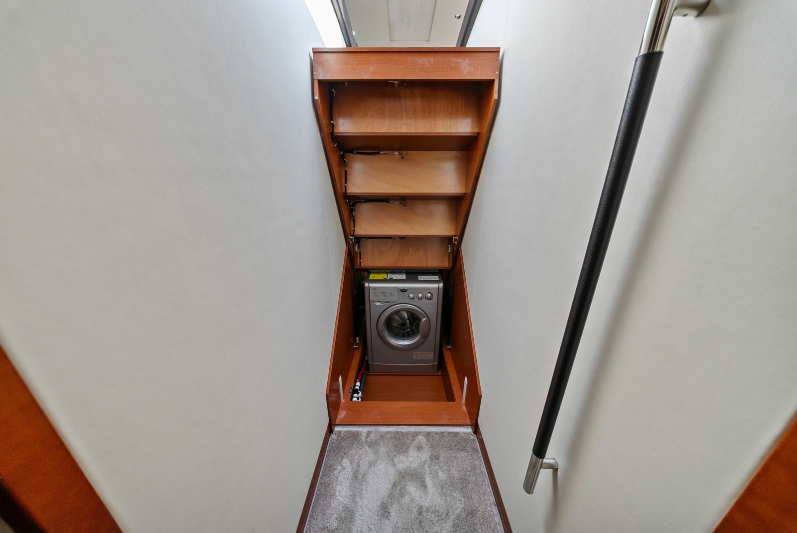 55' 2015 Prestige 550