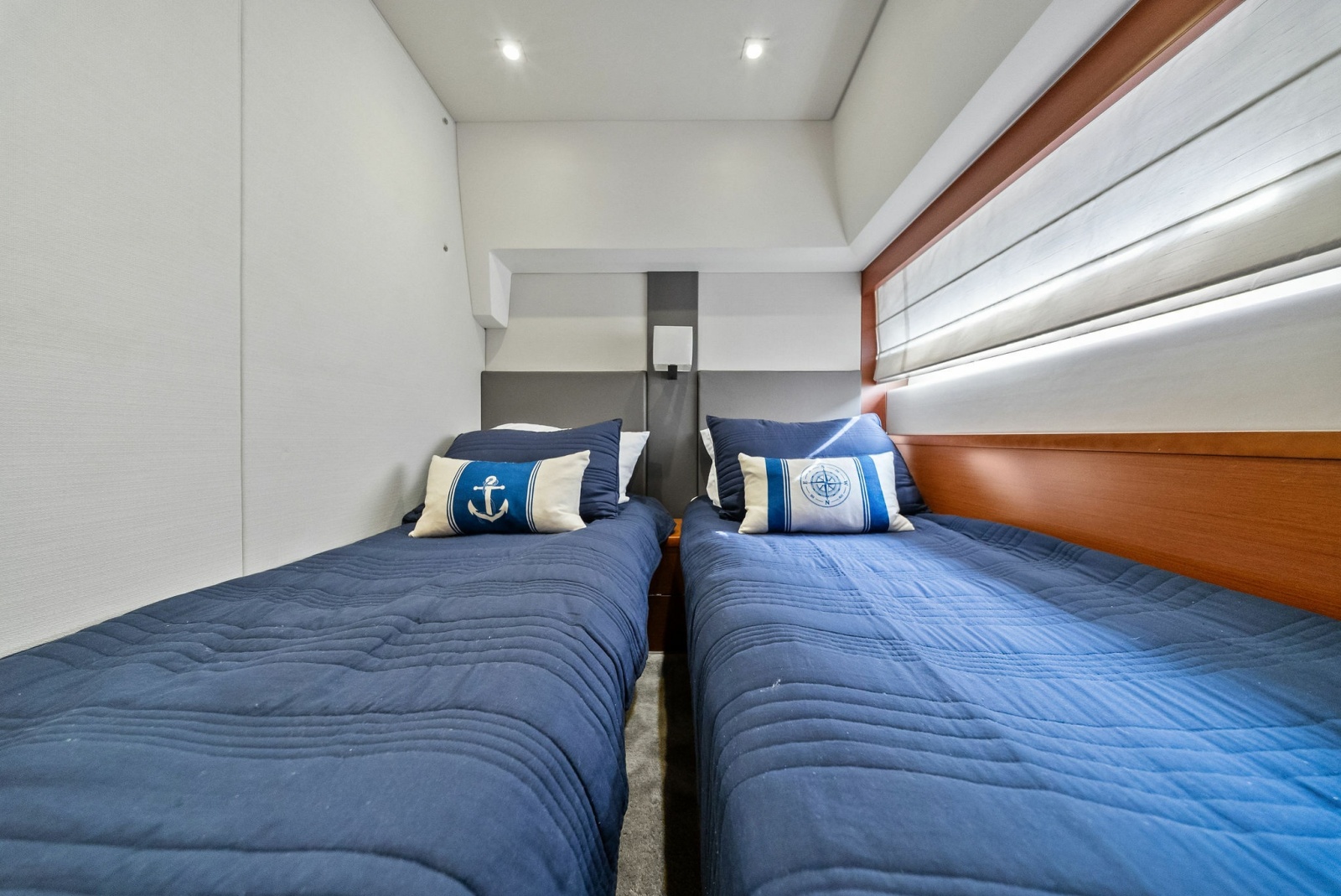 55' 2015 Prestige 550