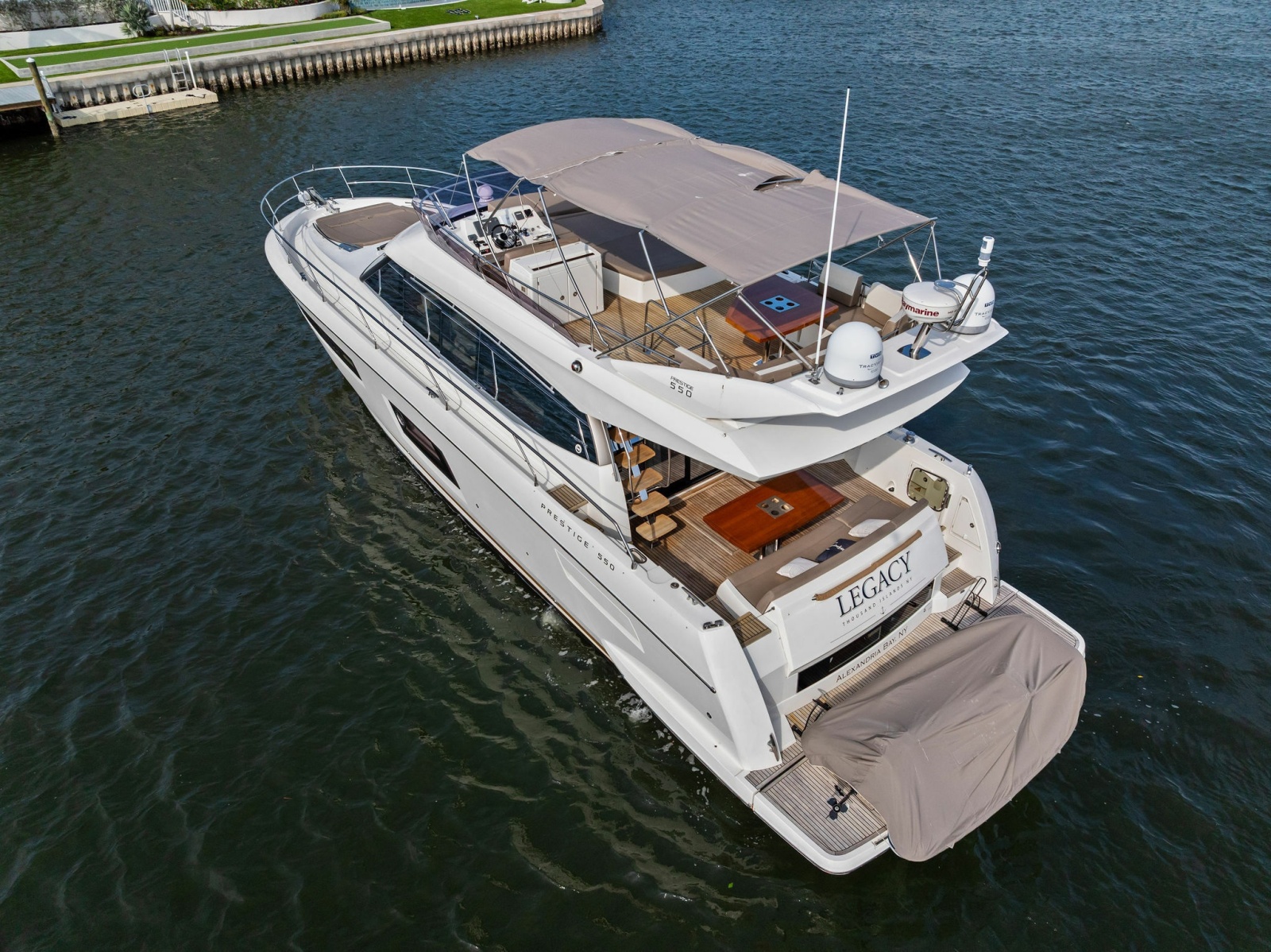 55' 2015 Prestige 550