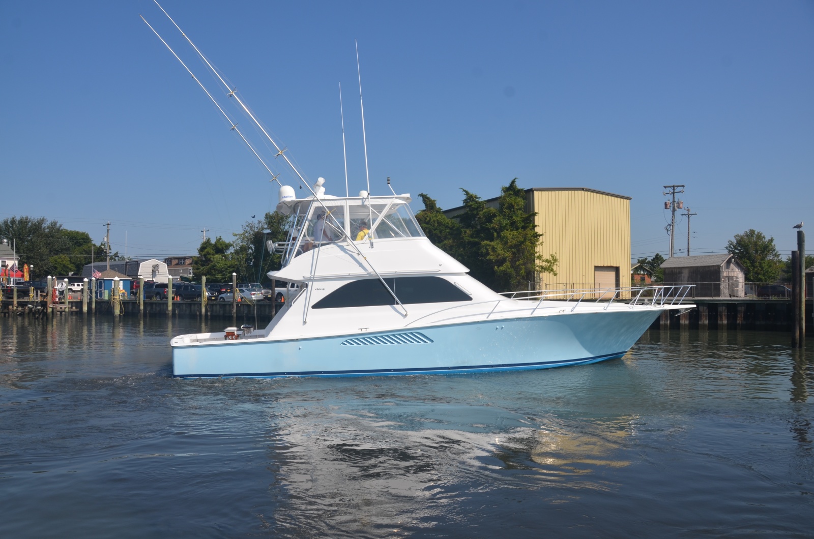52' 2003 Viking 52 Convertible