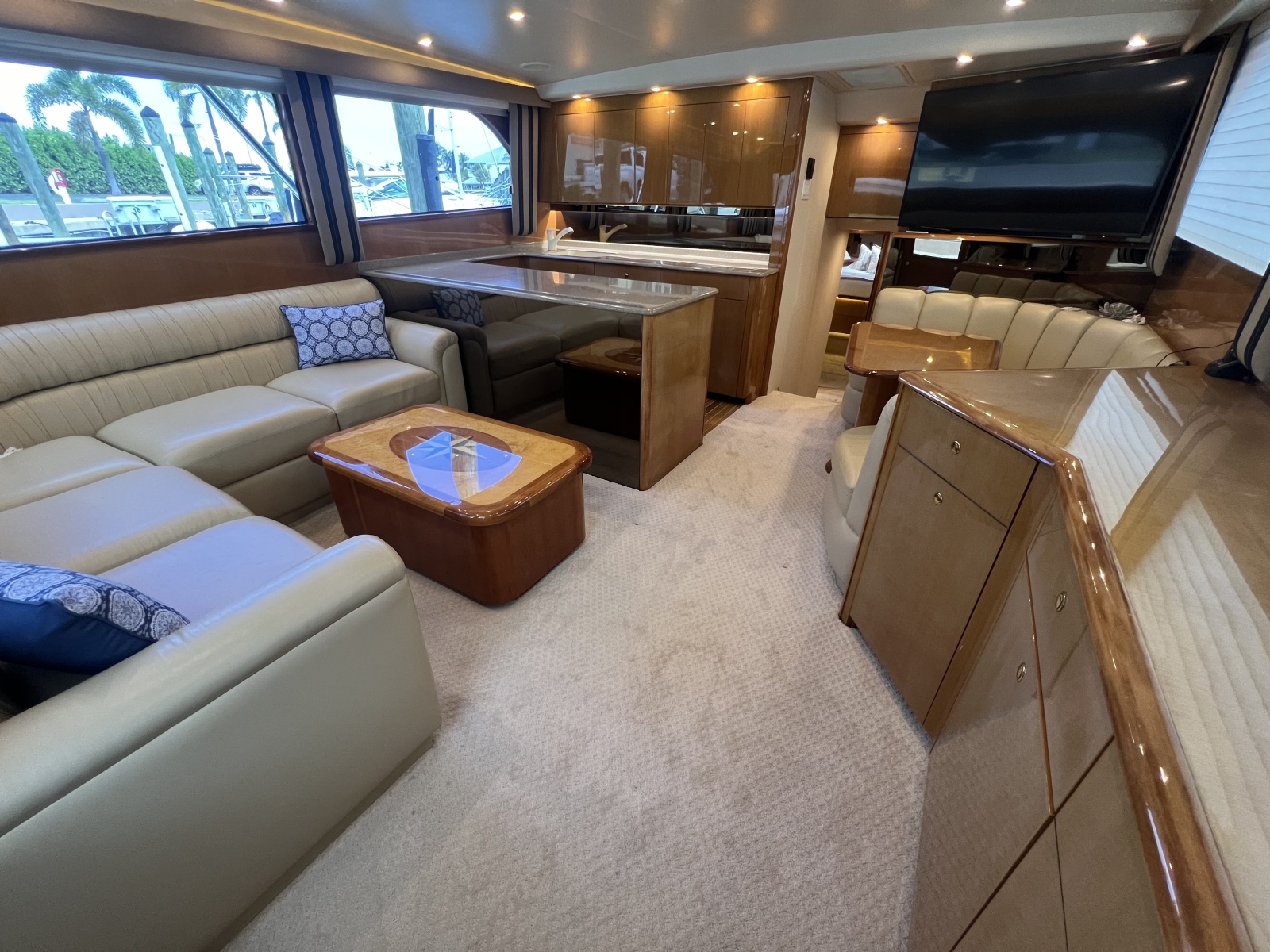 52' 2003 Viking 52 Convertible