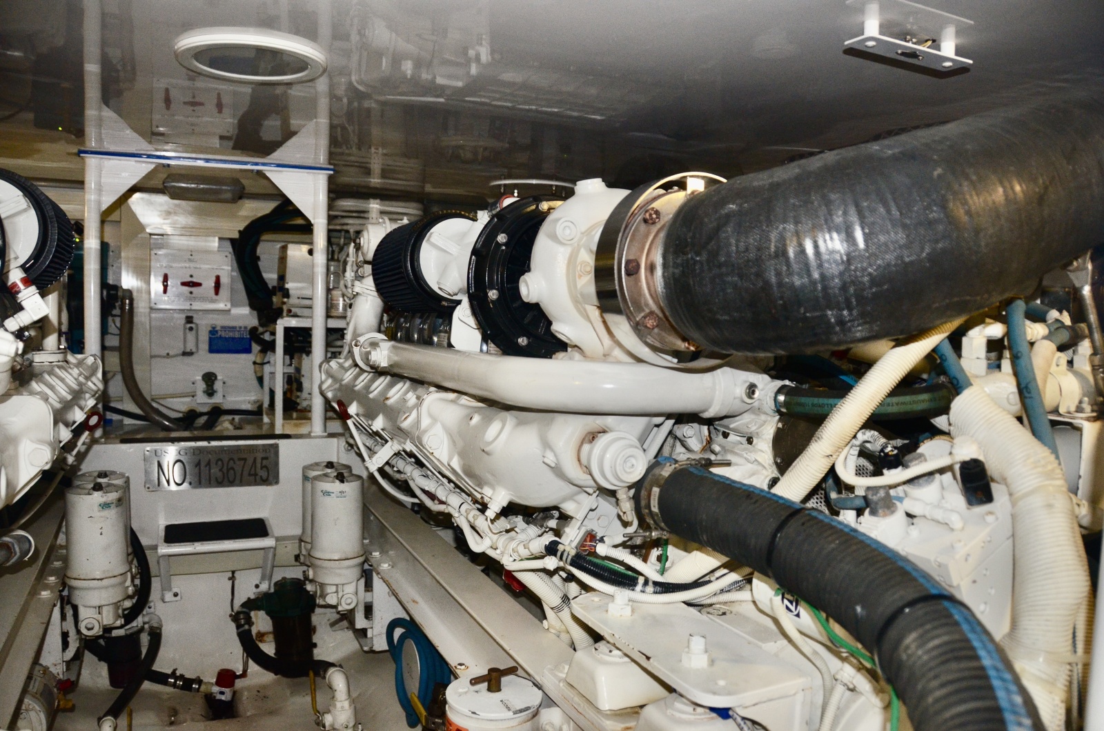 52' 2003 Viking 52 Convertible