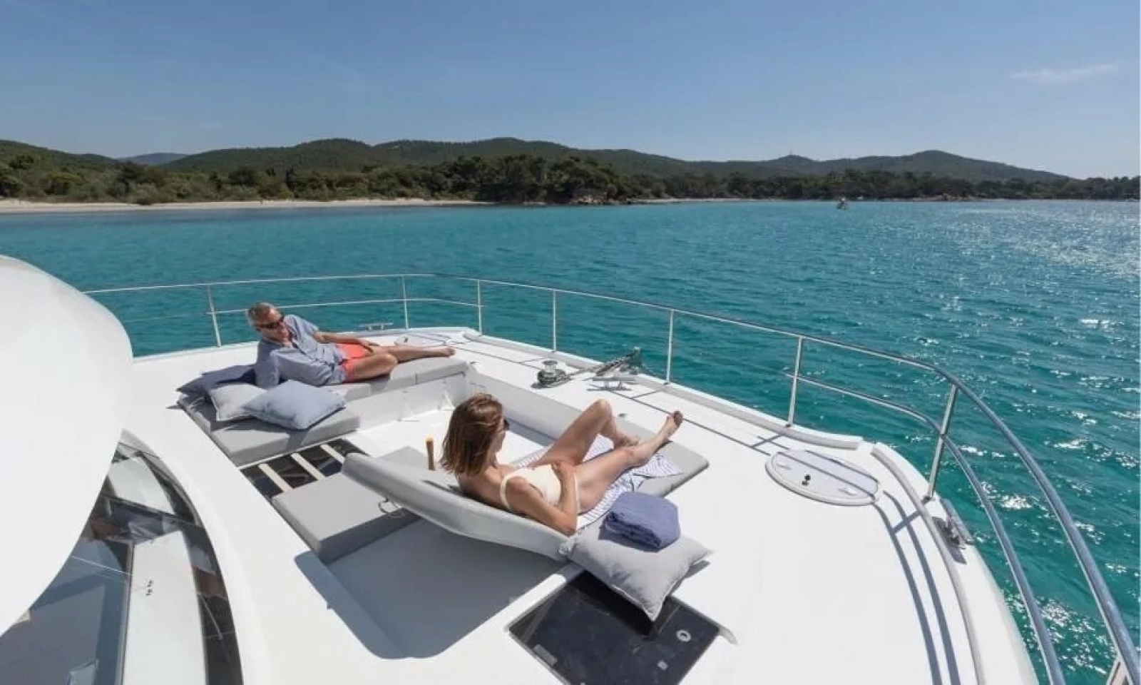 44' 2018 Fountaine Pajot MY 44