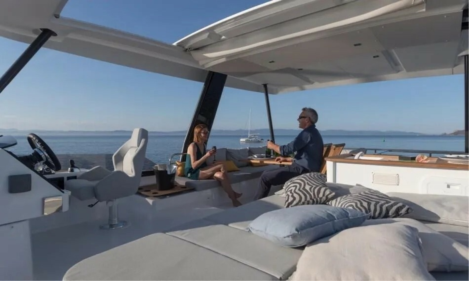 44' 2018 Fountaine Pajot MY 44