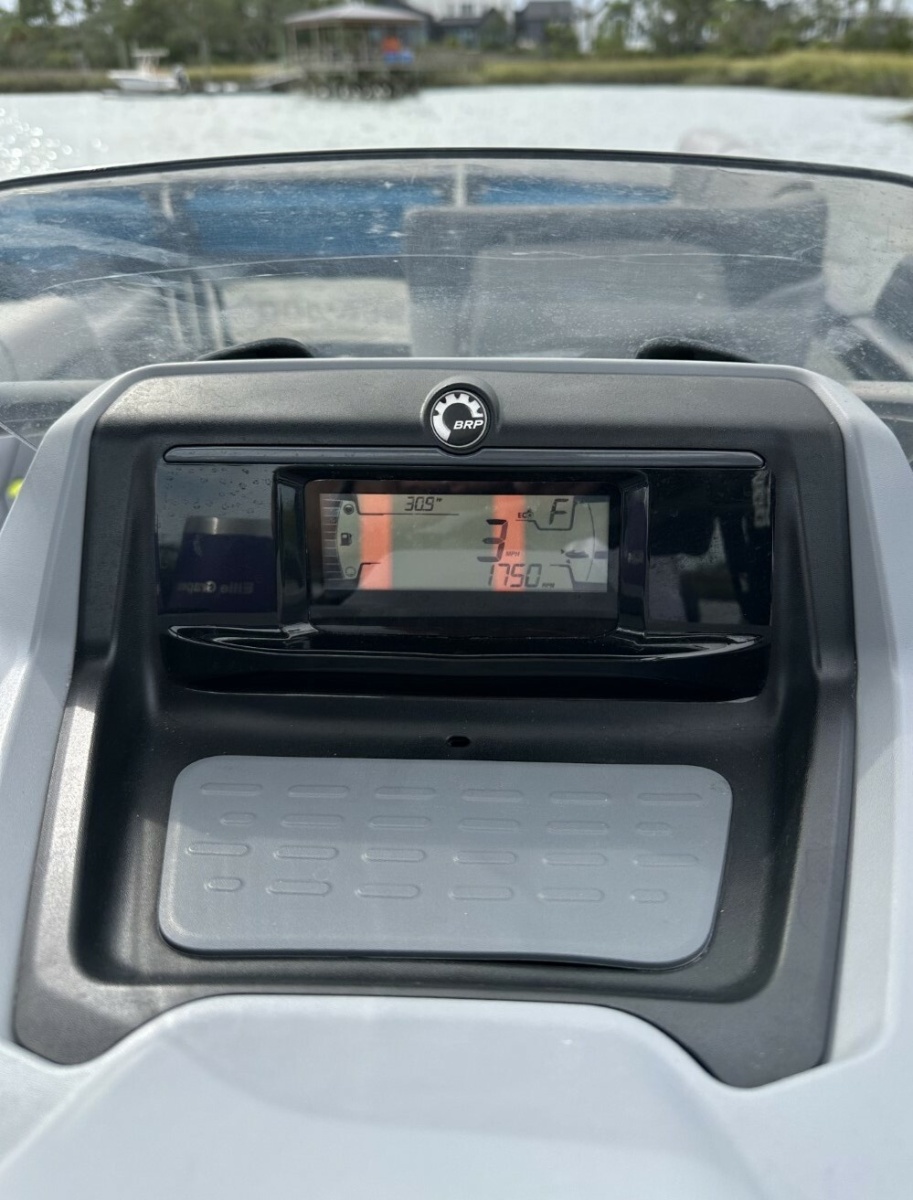 21' 2023 Bombardier BRP Queretaro 45PU