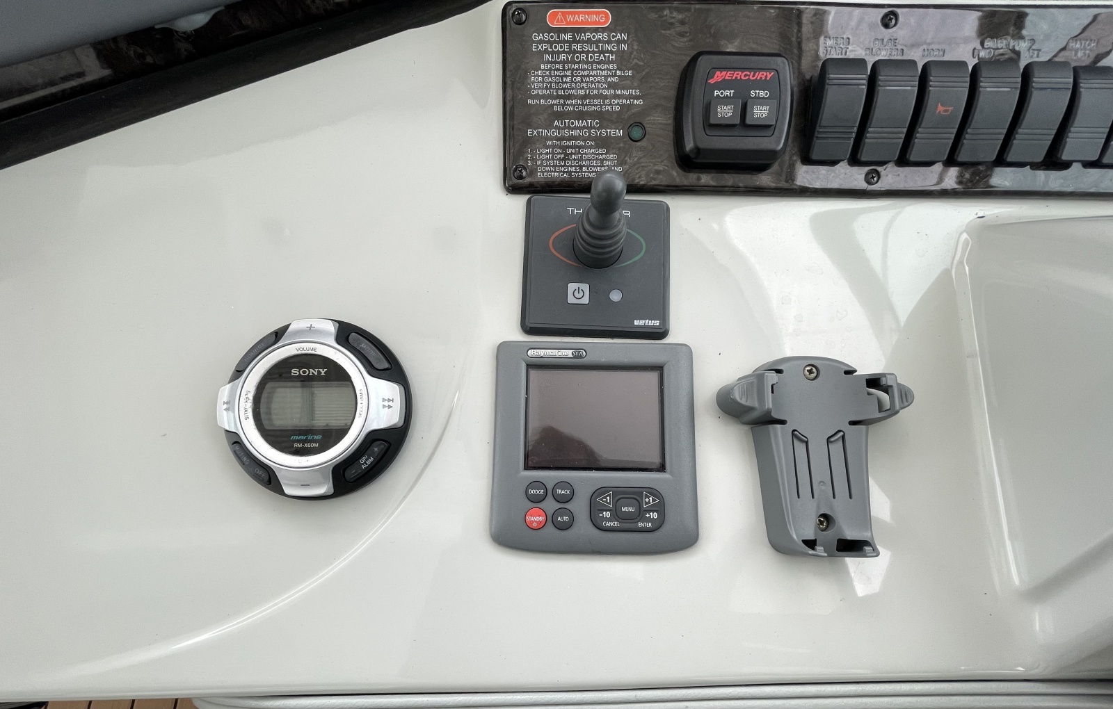 39' 2010 Sea Ray 390 Sundancer