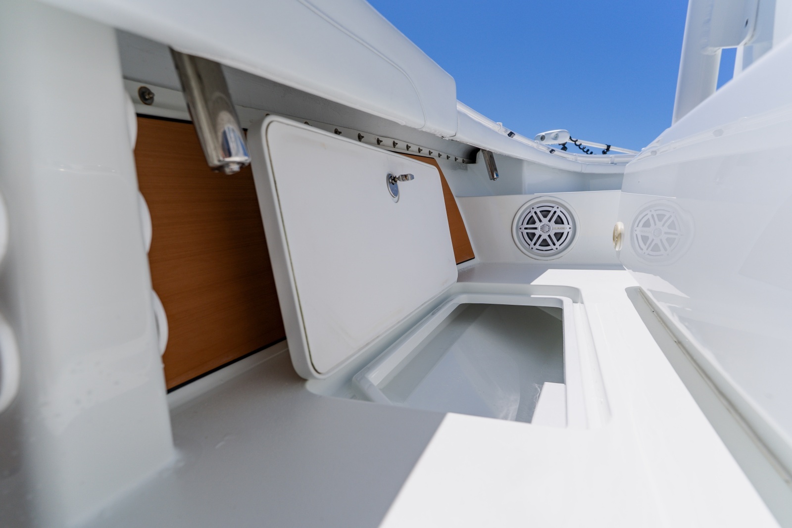 26ft Barker Boatworks Yacht For Sale