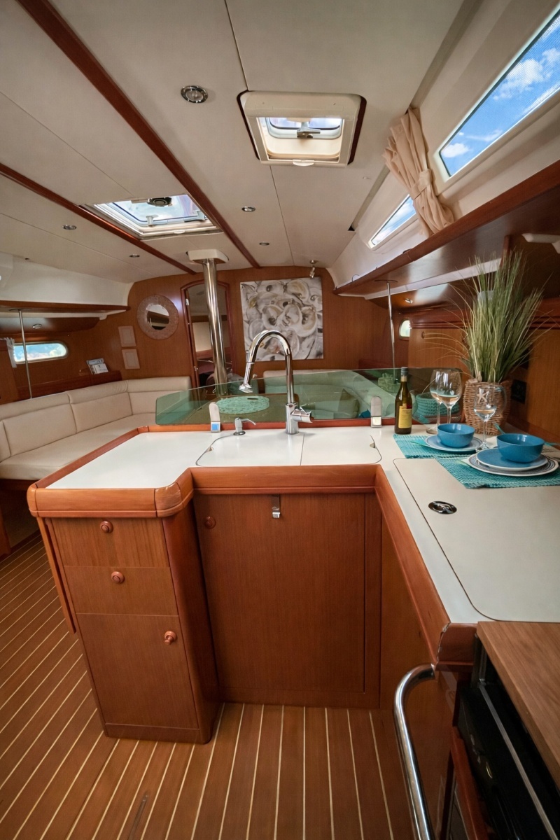 42ft Jeanneau Yacht For Sale