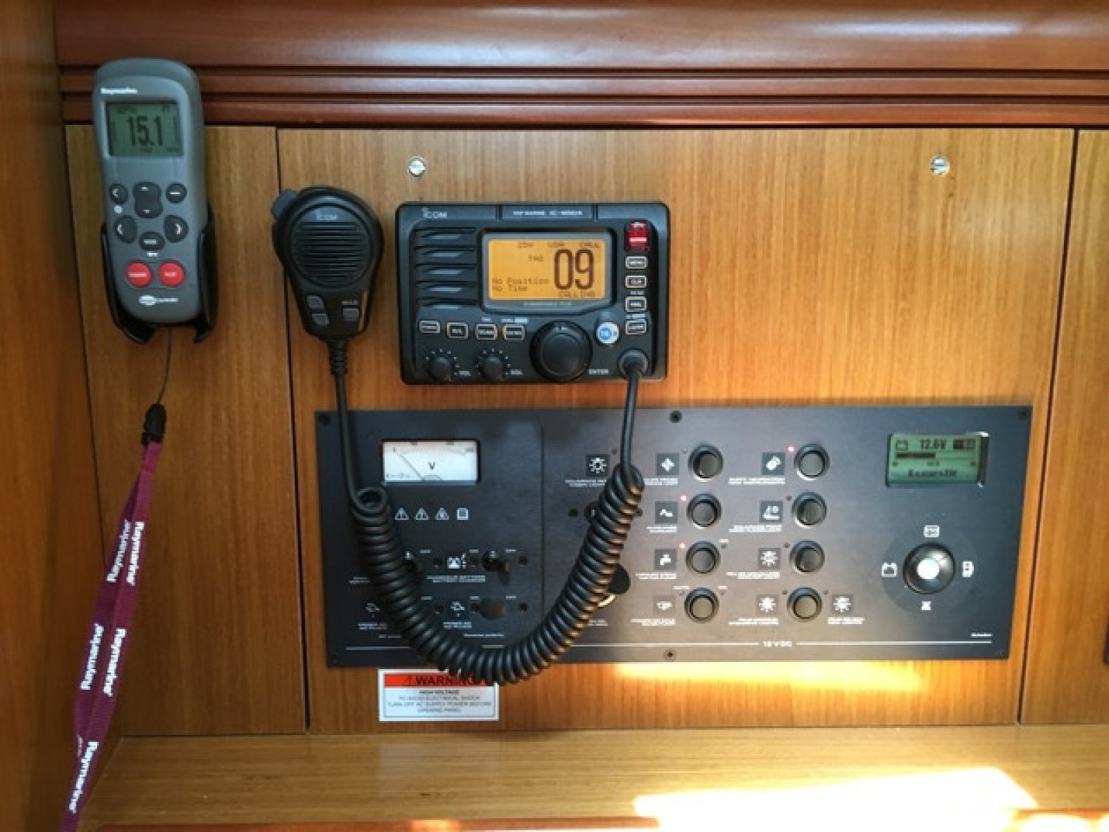 42ft Jeanneau Yacht For Sale