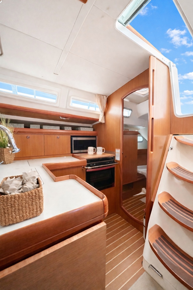 42' 2007 Jeanneau Sun Odyssey 42i