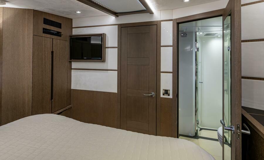 55' 2020 Galeon 550 Fly