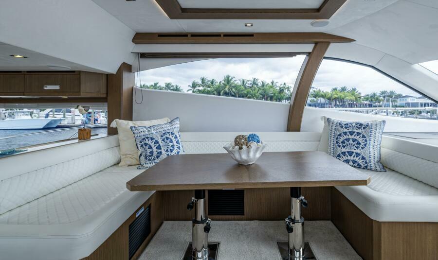 55' 2020 Galeon 550 Fly