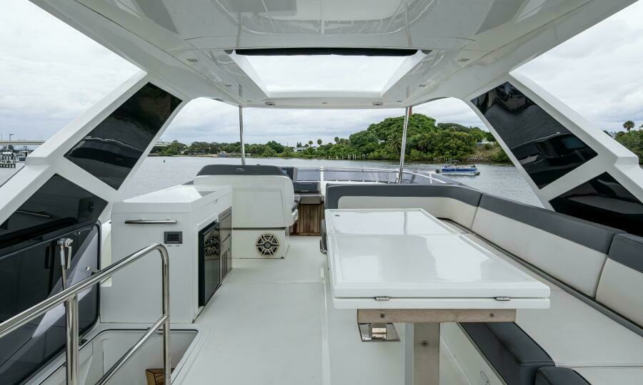 2020 Galeon 550 Fly
