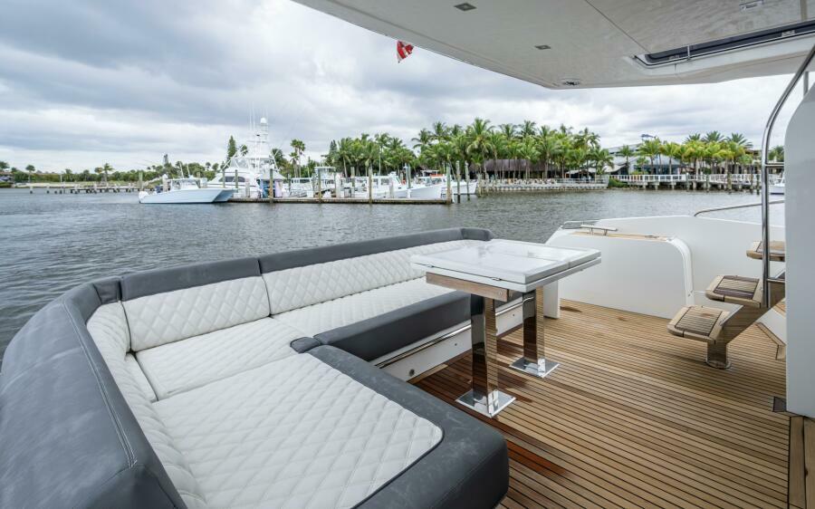 55' 2020 Galeon 550 Fly