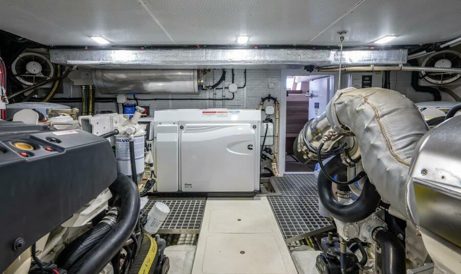 55' 2020 Galeon 550 Fly