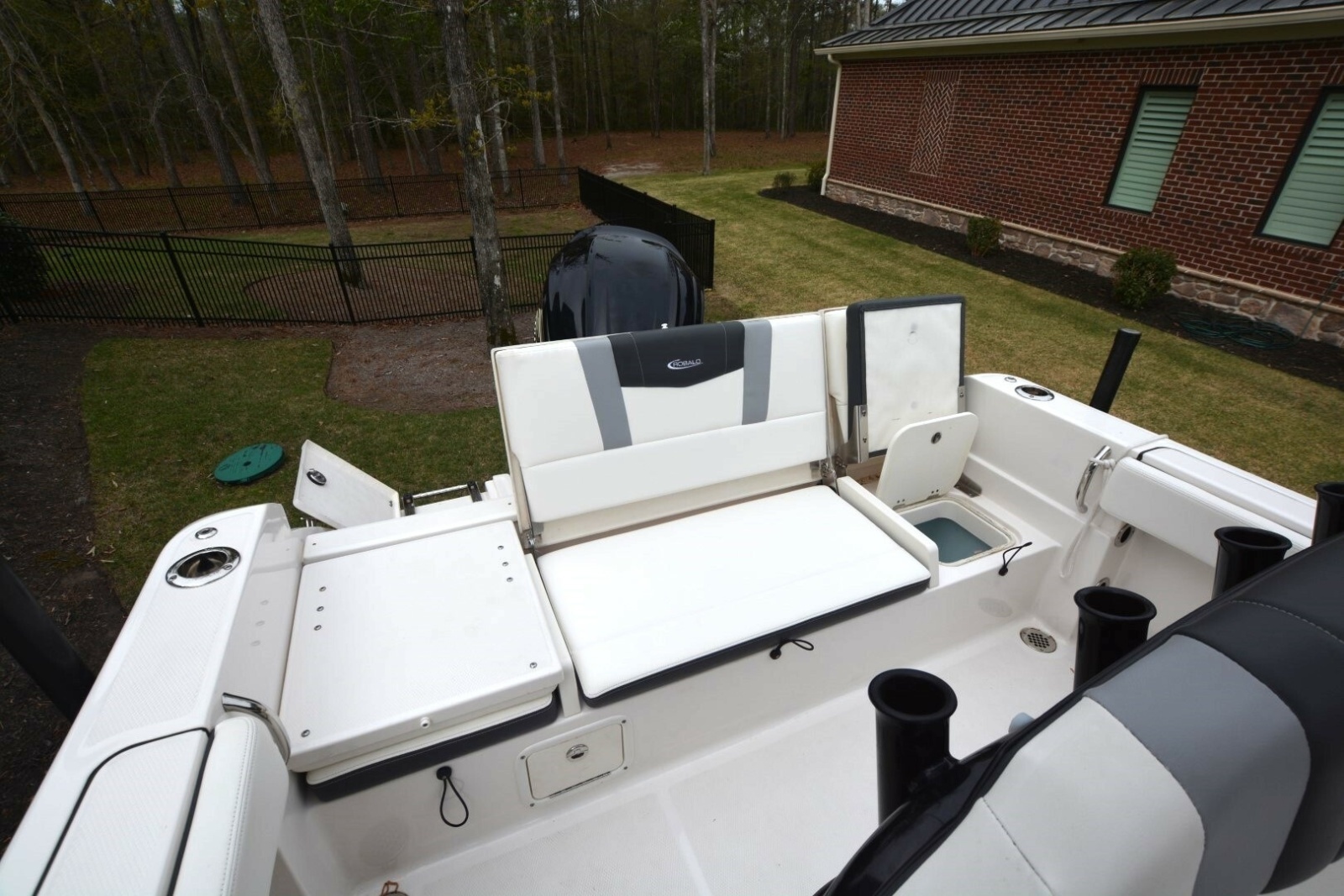 Aretta 23ft Robalo Yacht For Sale