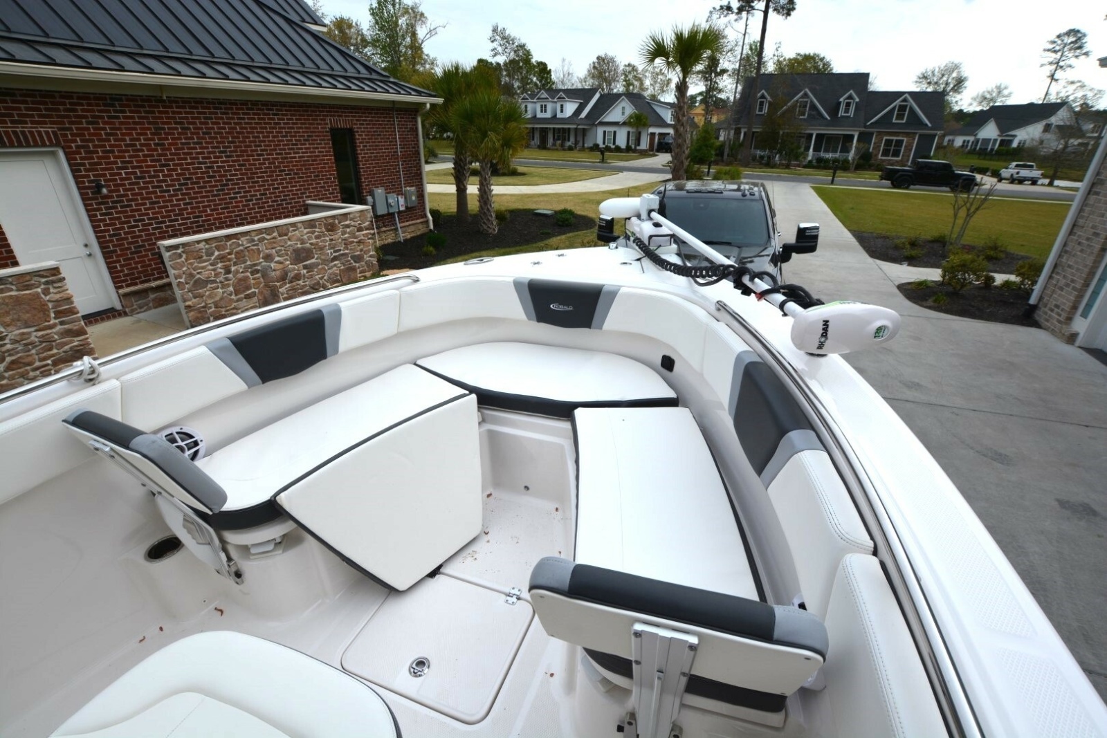Aretta 23ft Robalo Yacht For Sale