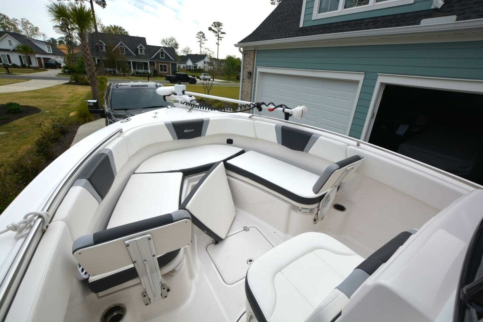 Aretta 23ft Robalo Yacht For Sale