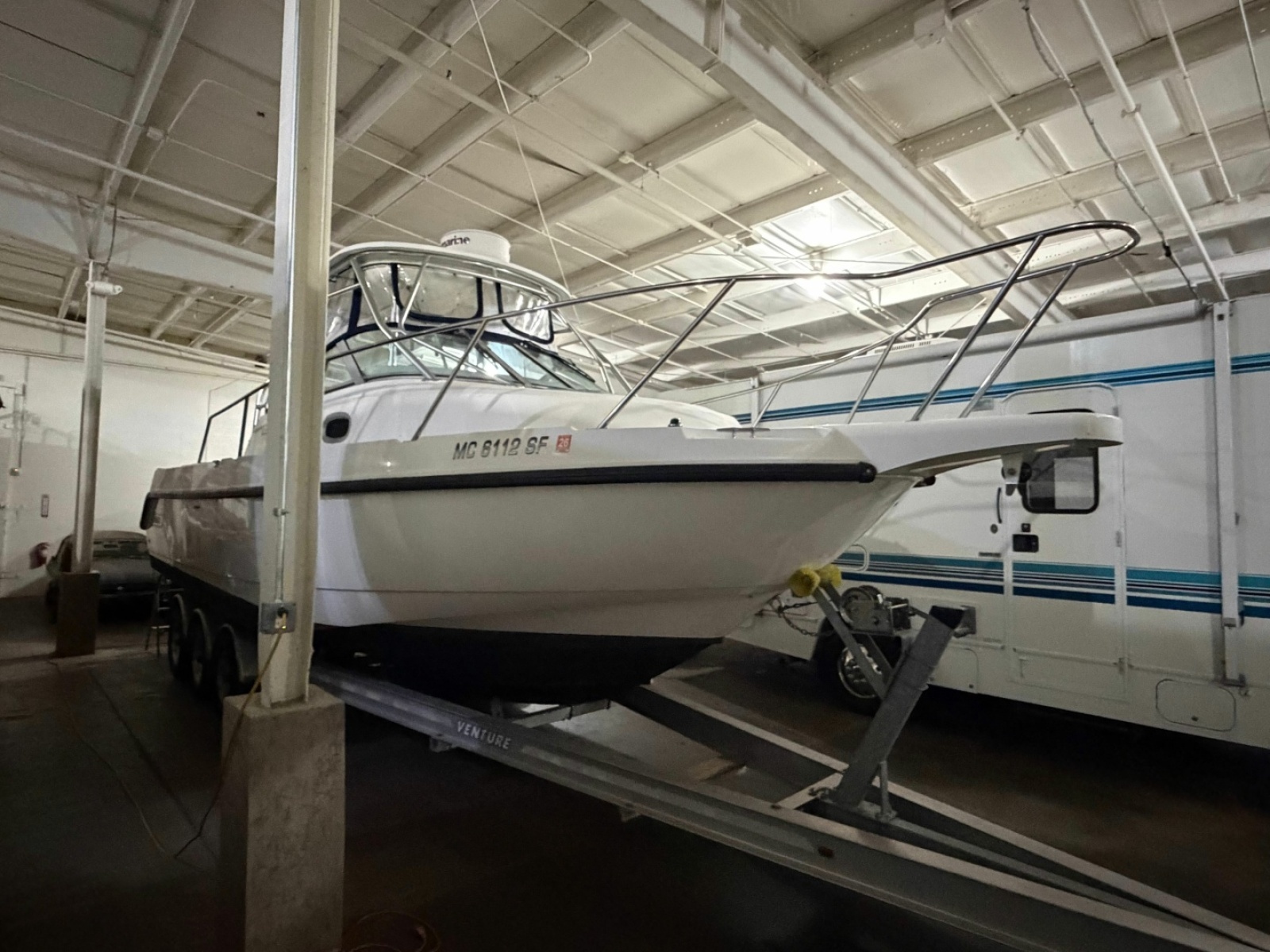 2001 Boston Whaler 2600 Conquest