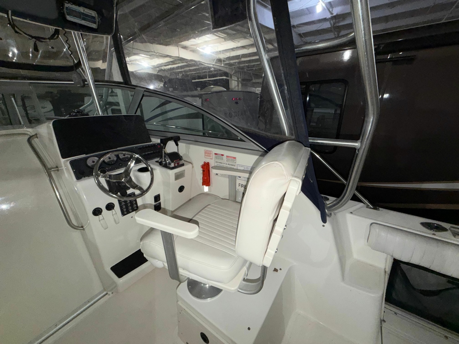 26' 2001 Boston Whaler 2600 Conquest