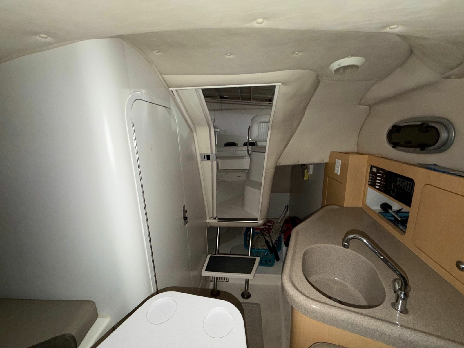 26ft Boston Whaler Yacht For Sale