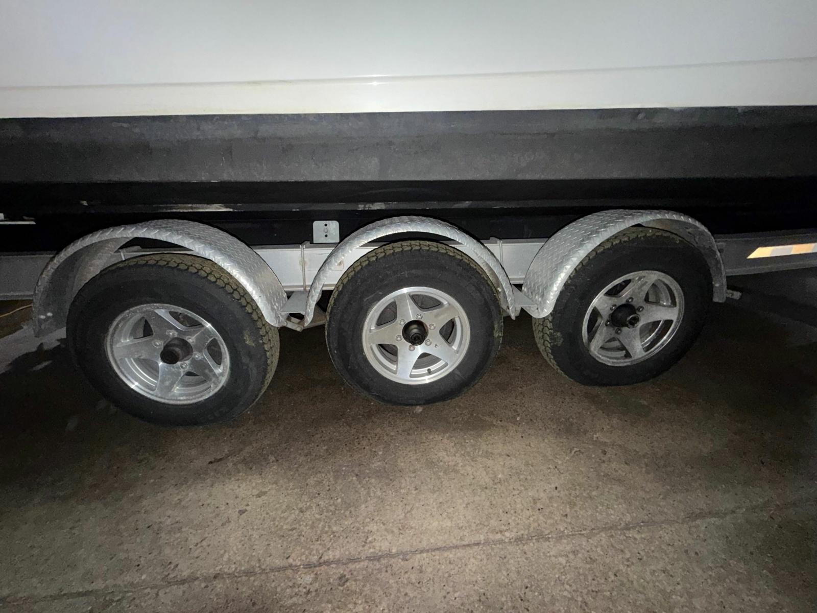 26ft Boston Whaler Yacht For Sale