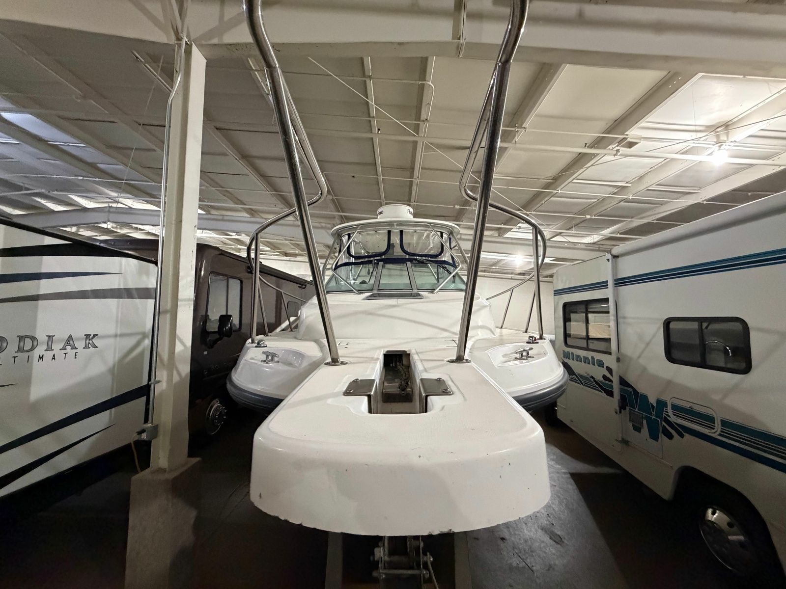 26' 2001 Boston Whaler 2600 Conquest