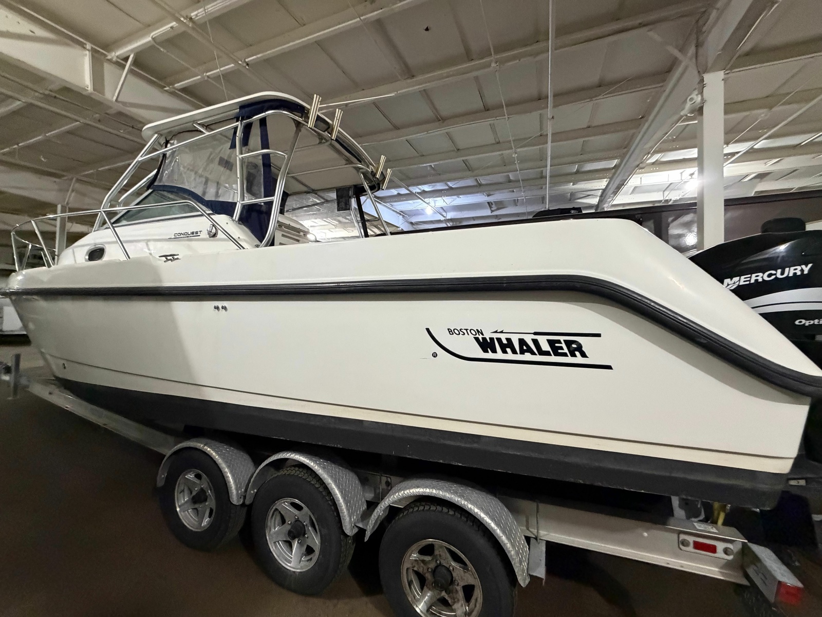 26' 2001 Boston Whaler 2600 Conquest