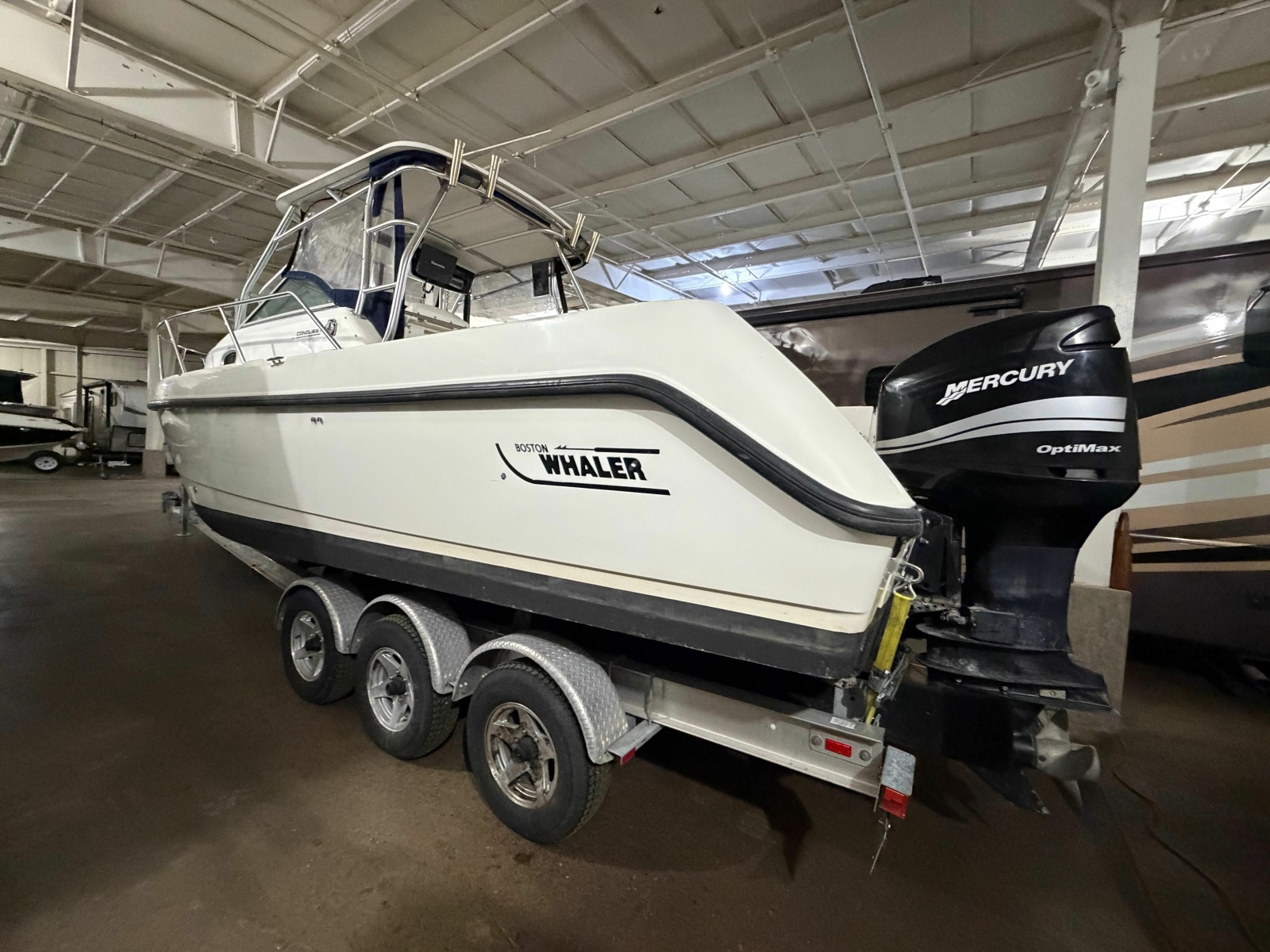 26' 2001 Boston Whaler 2600 Conquest