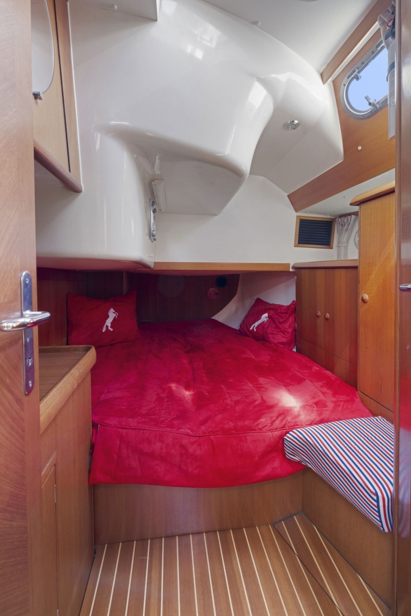 Crazy Horse 52ft Jeanneau Yacht For Sale