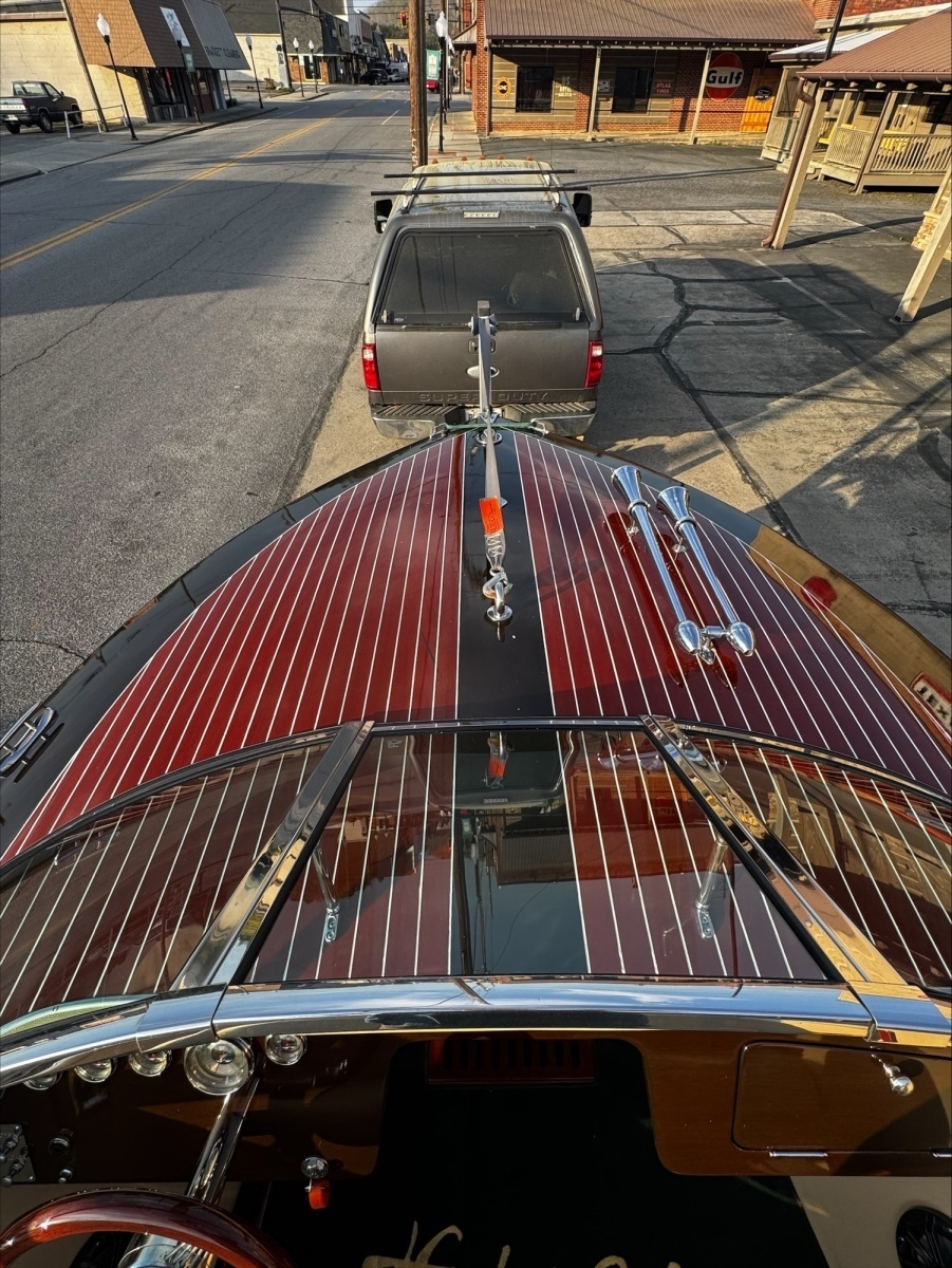 Kaboom 23ft Hacker Craft Yacht For Sale