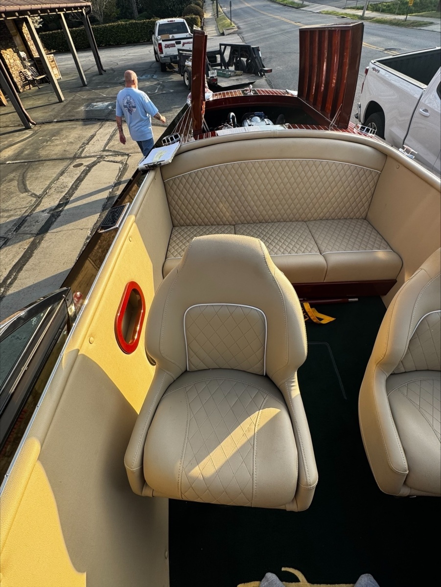 Kaboom 23ft Hacker Craft Yacht For Sale