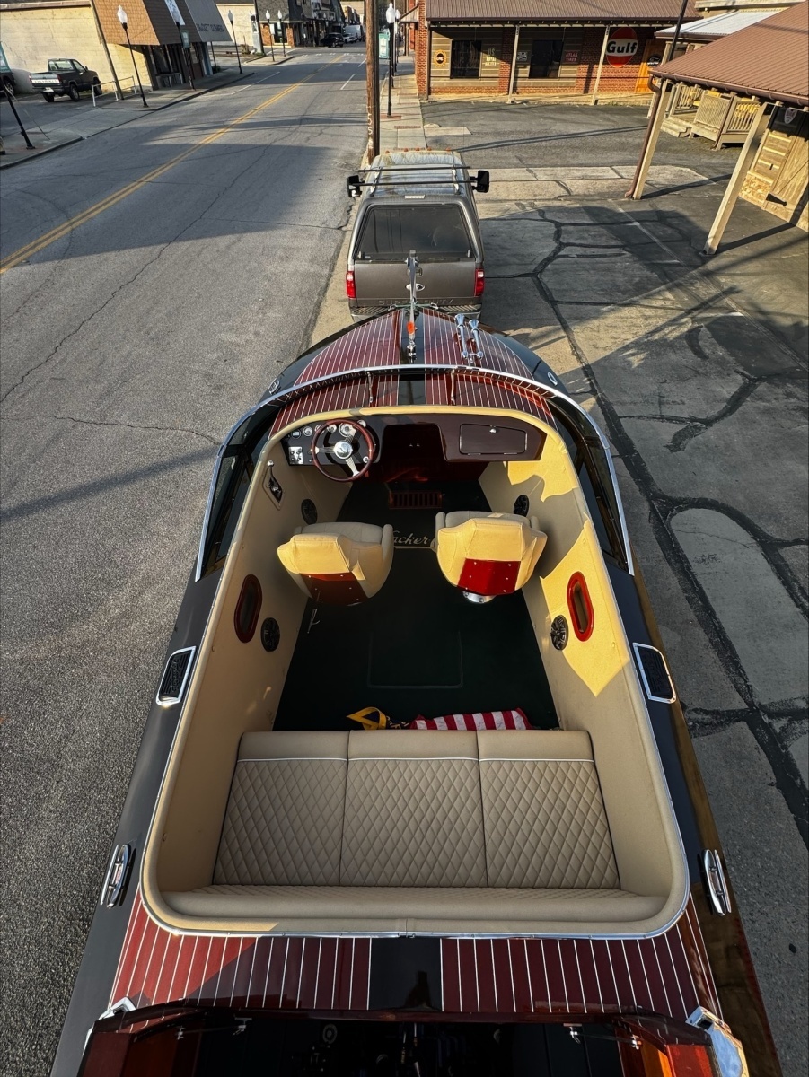 Kaboom 23ft Hacker Craft Yacht For Sale