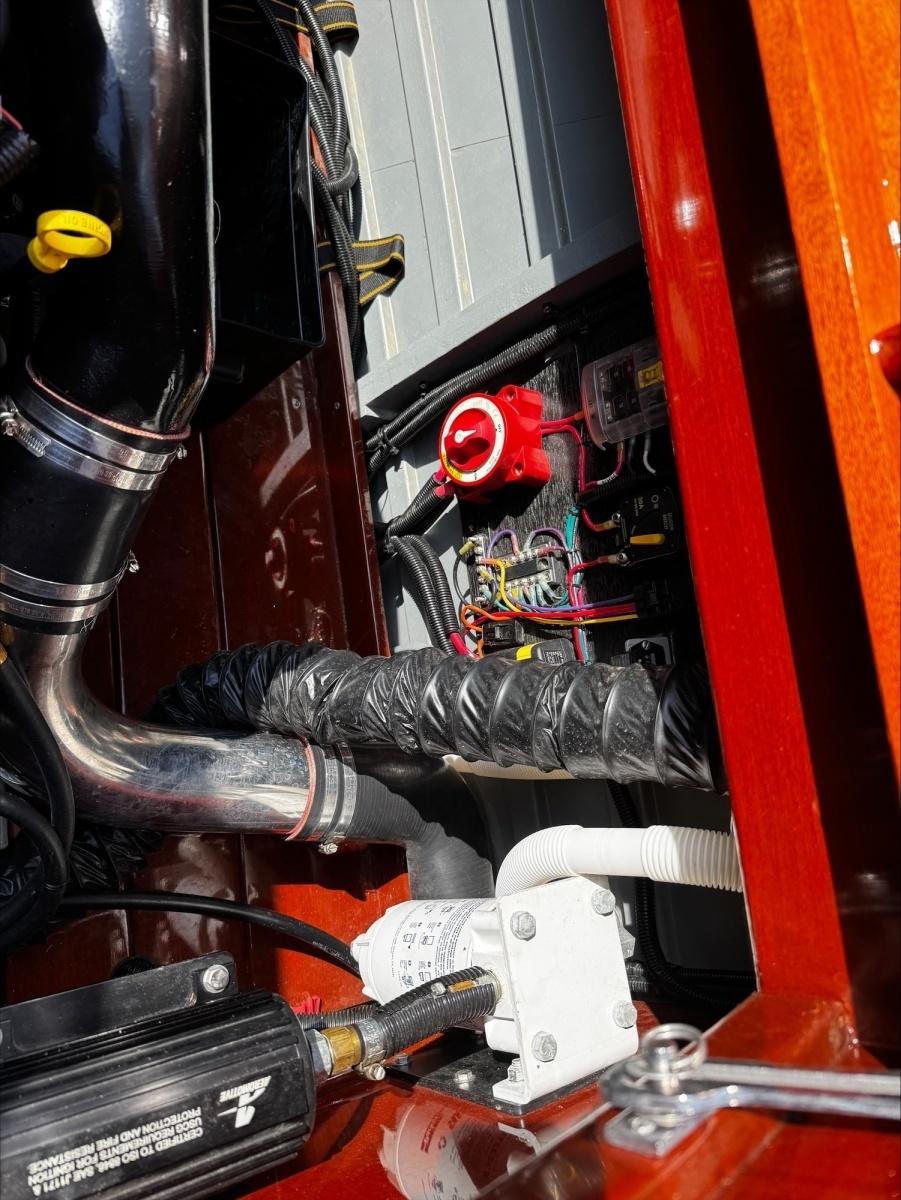 Another Sweetie 26ft Hacker Craft Yacht For Sale