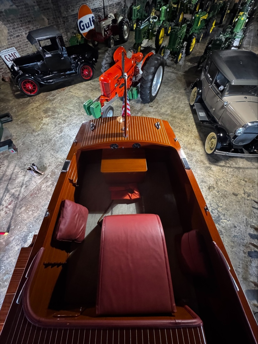 Old Timer 25ft Chris Craft Yacht For Sale