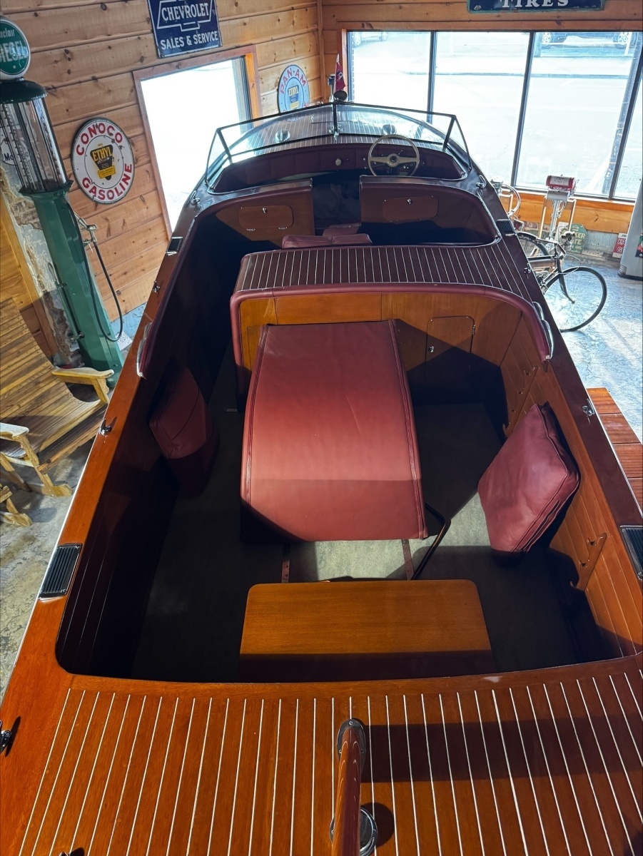 Old Timer 25ft Chris Craft Yacht For Sale