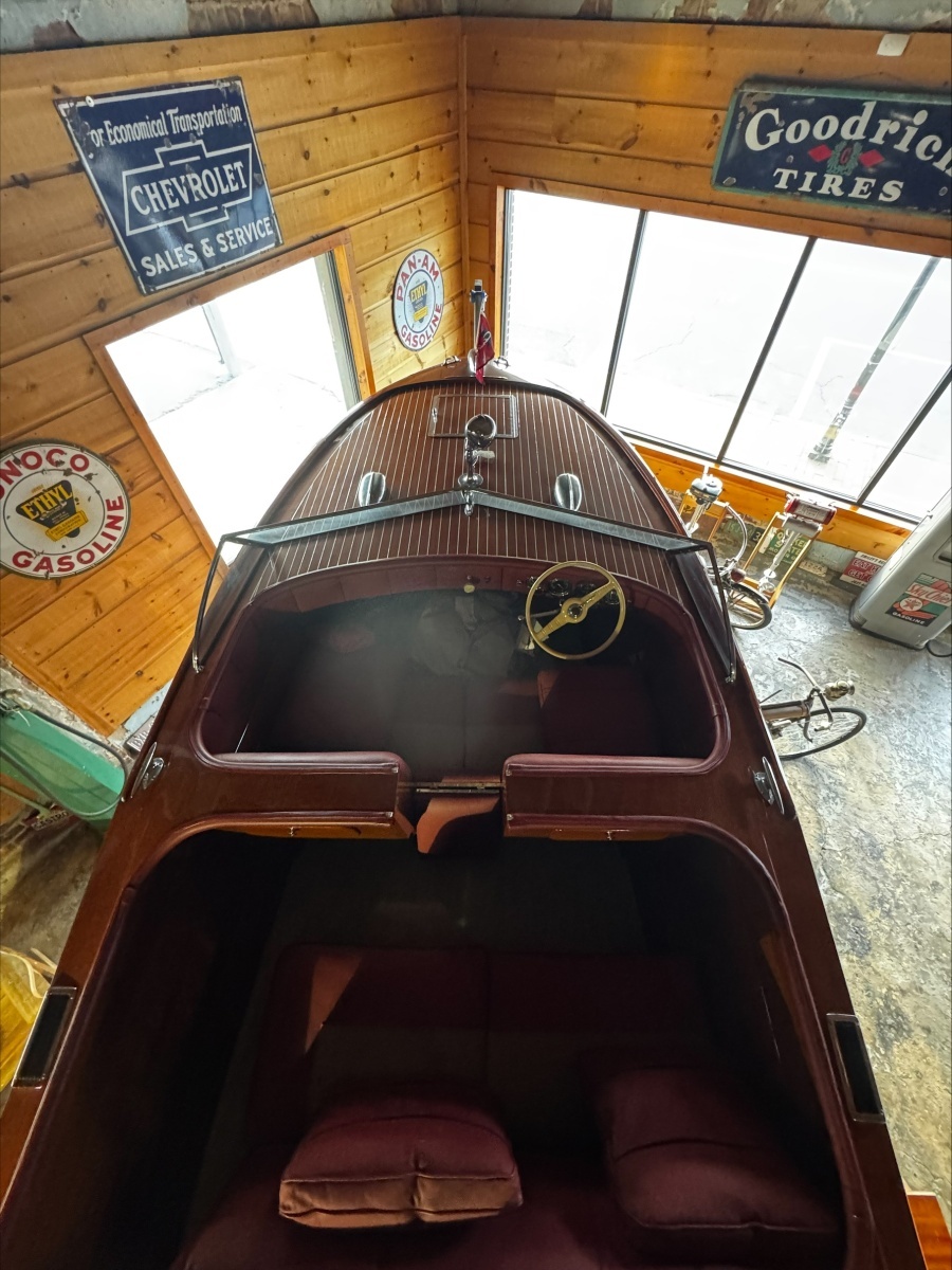 Old Timer 25ft Chris Craft Yacht For Sale