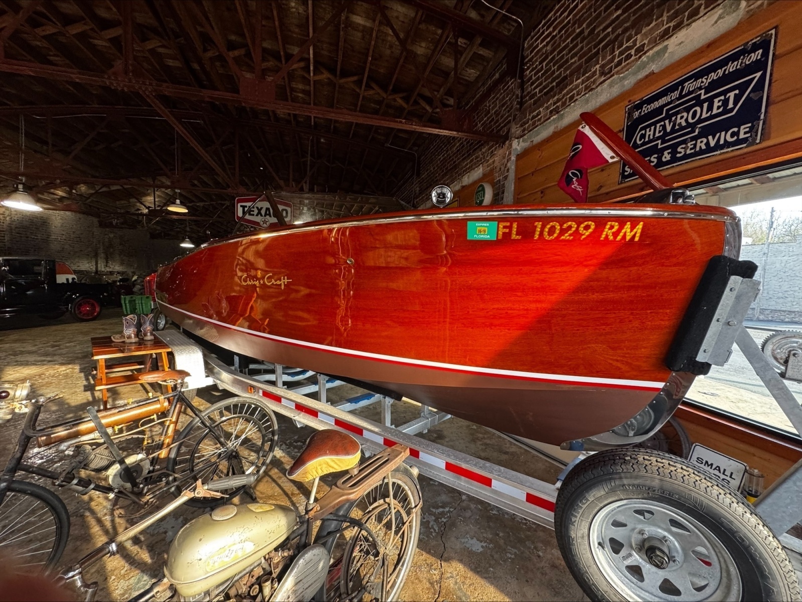Old Timer 25ft Chris Craft Yacht For Sale