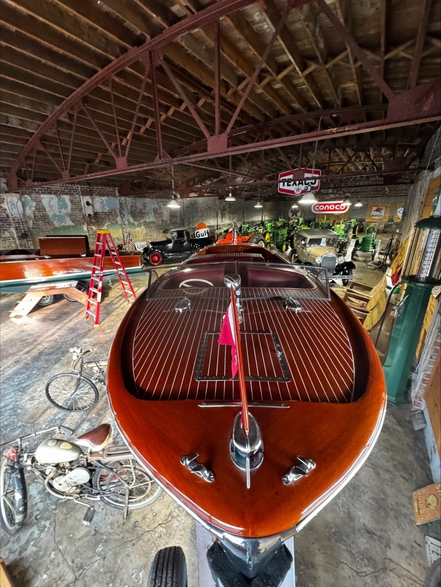 Old Timer 25ft Chris Craft Yacht For Sale