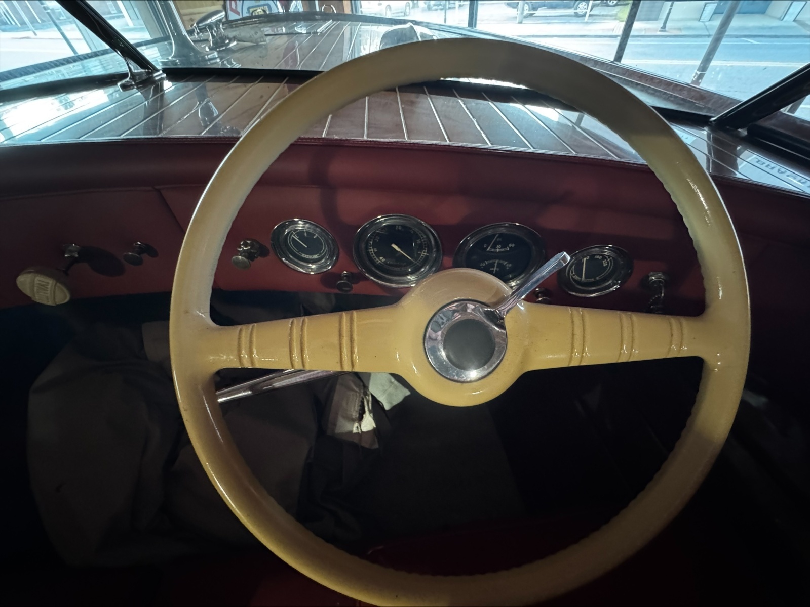 Old Timer 25ft Chris Craft Yacht For Sale