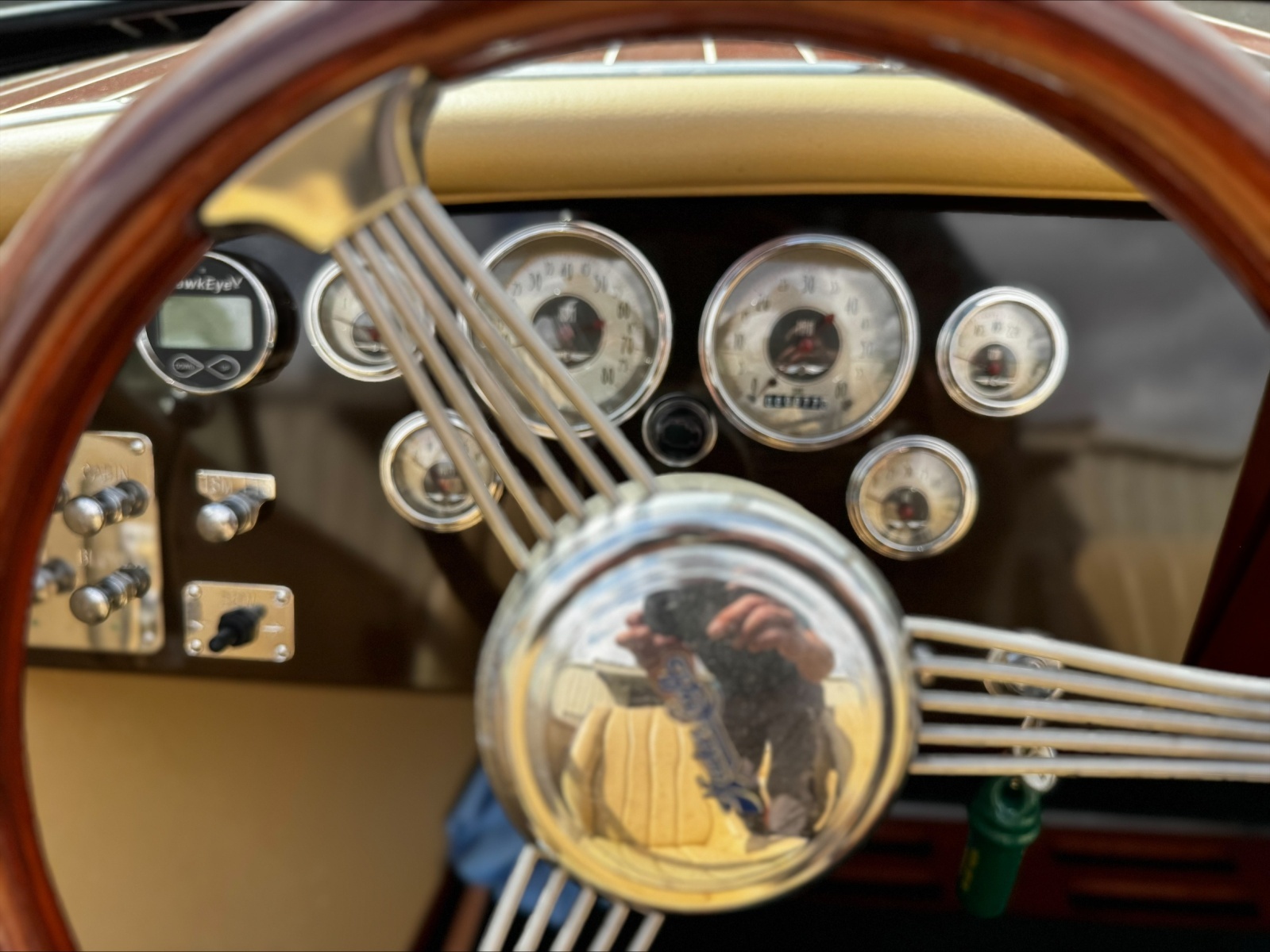 Cheers 28ft Hacker Craft Yacht For Sale