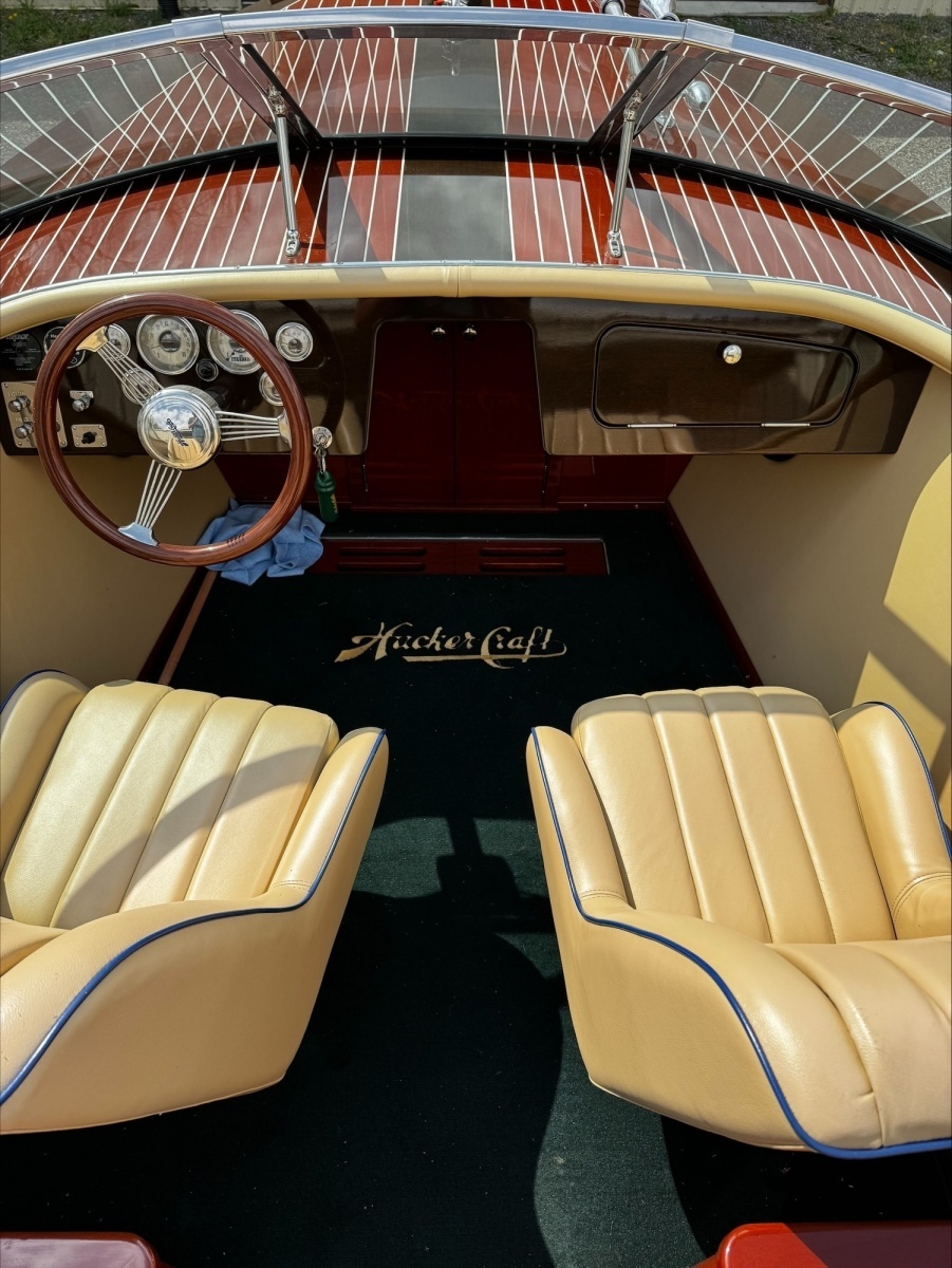 Cheers 28ft Hacker Craft Yacht For Sale