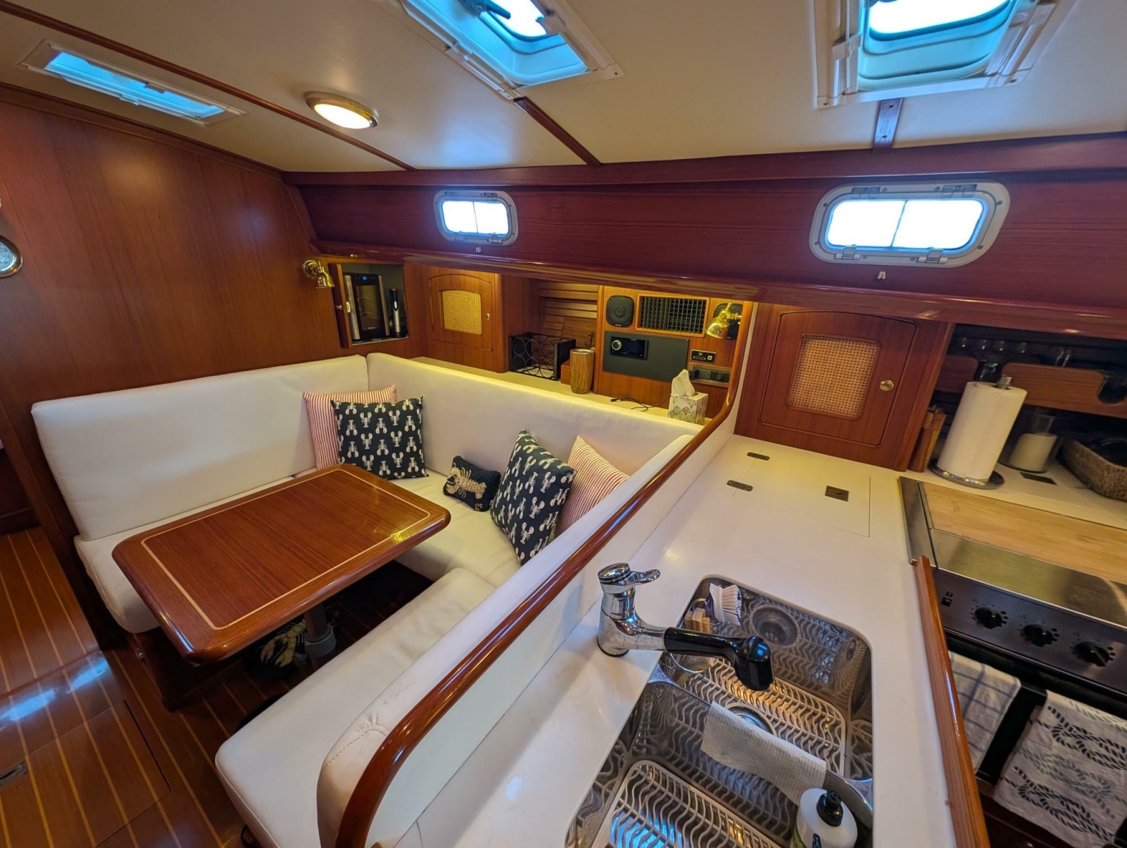 55' 1998 Little Harbor 