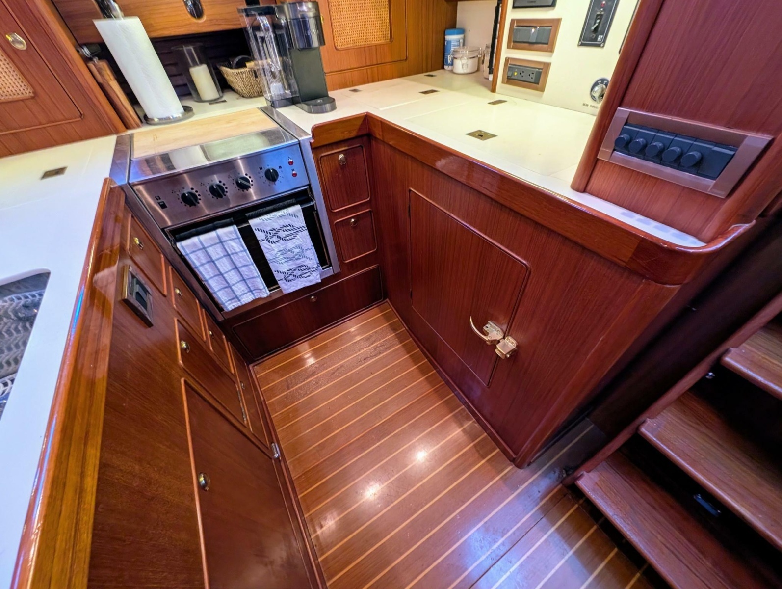 Good Ship 55ft Little Harbor Yacht For Sale