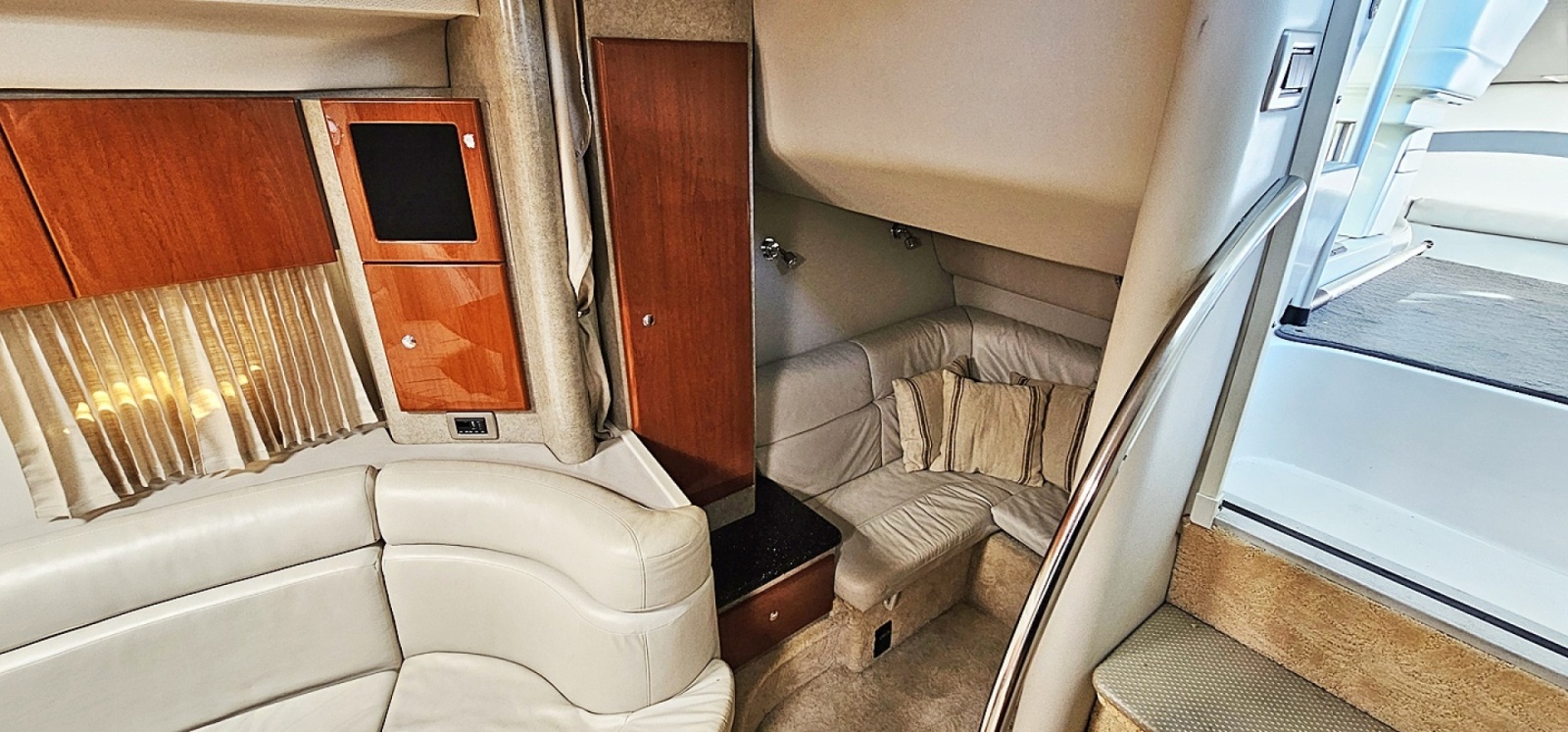 WHY KNOT 37ft Formula Yacht For Sale